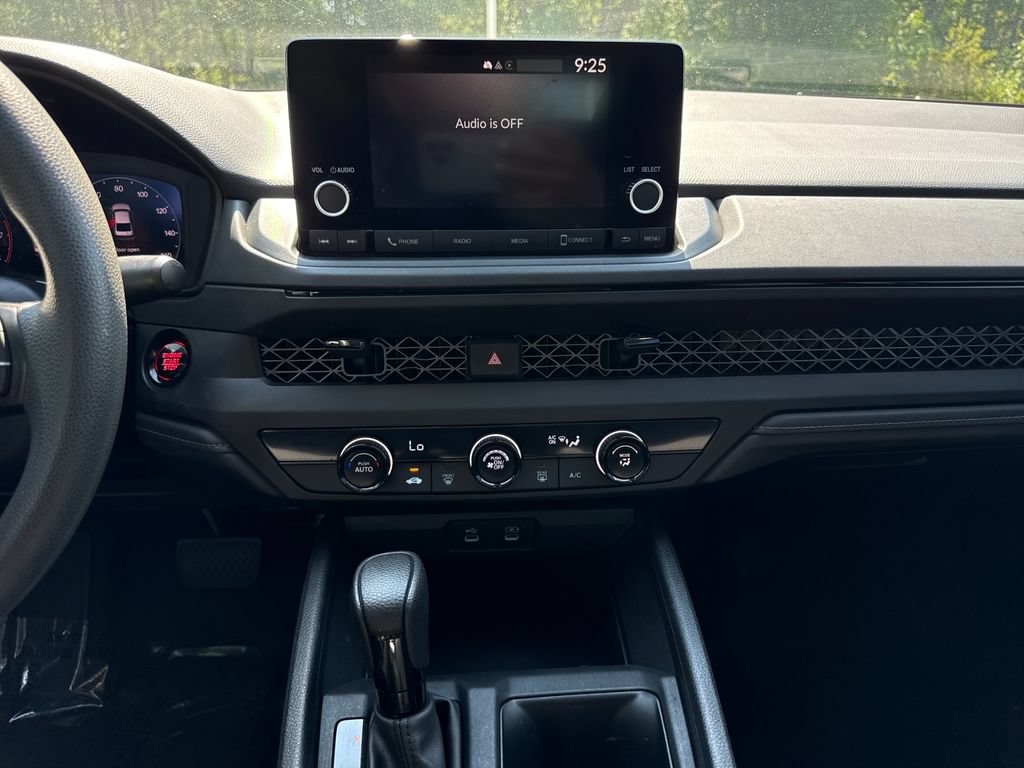 Used 2023 Honda Accord LX image 18
