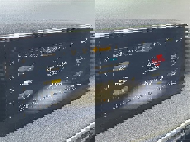 Certified 2025 Nissan Kicks SV w/ Illumination Package image 16