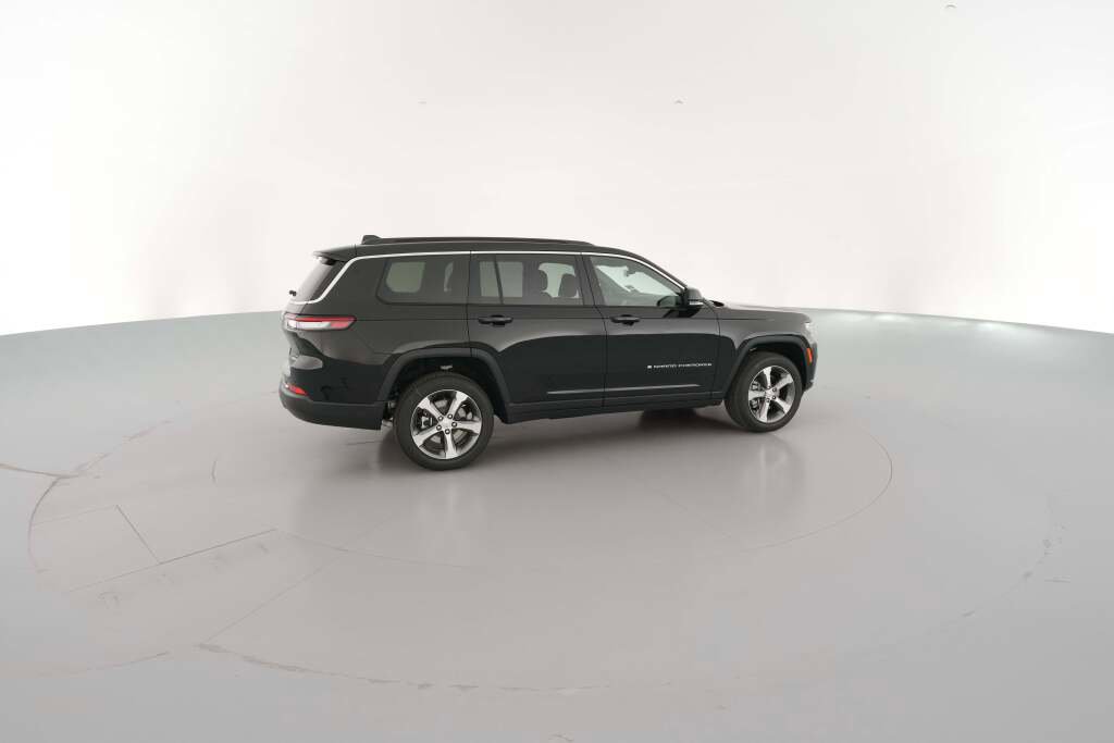 New 2025 Jeep Grand Cherokee L Limited image 13