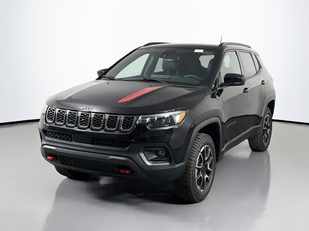 New 2026 Jeep Compass Trailhawk w/ Sun, Sound & Navigation Group AWD/4WD image 3