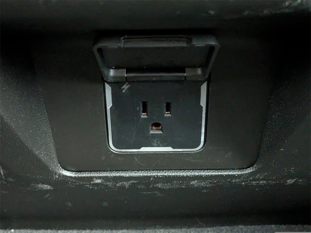 Used 2023 Chevrolet Tahoe LT image 19