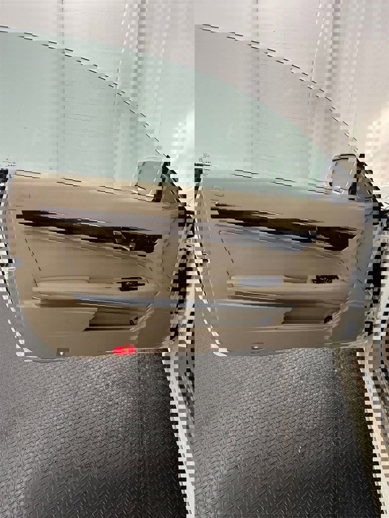 Used 2011 Mercedes-Benz E 350 Cabriolet image 8