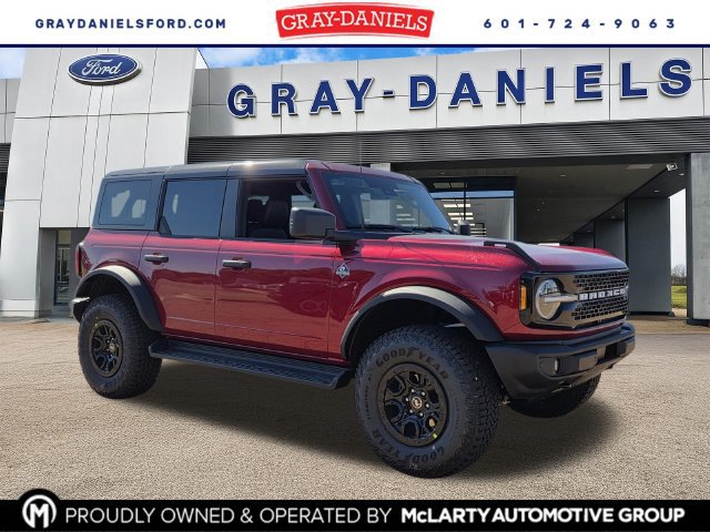 New 2026 Ford Bronco Outer Banks w/ Sasquatch Package AWD/4WD image 1