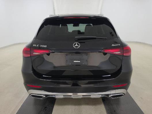 Used 2024 Mercedes-Benz GLC 300 4MATIC image 5