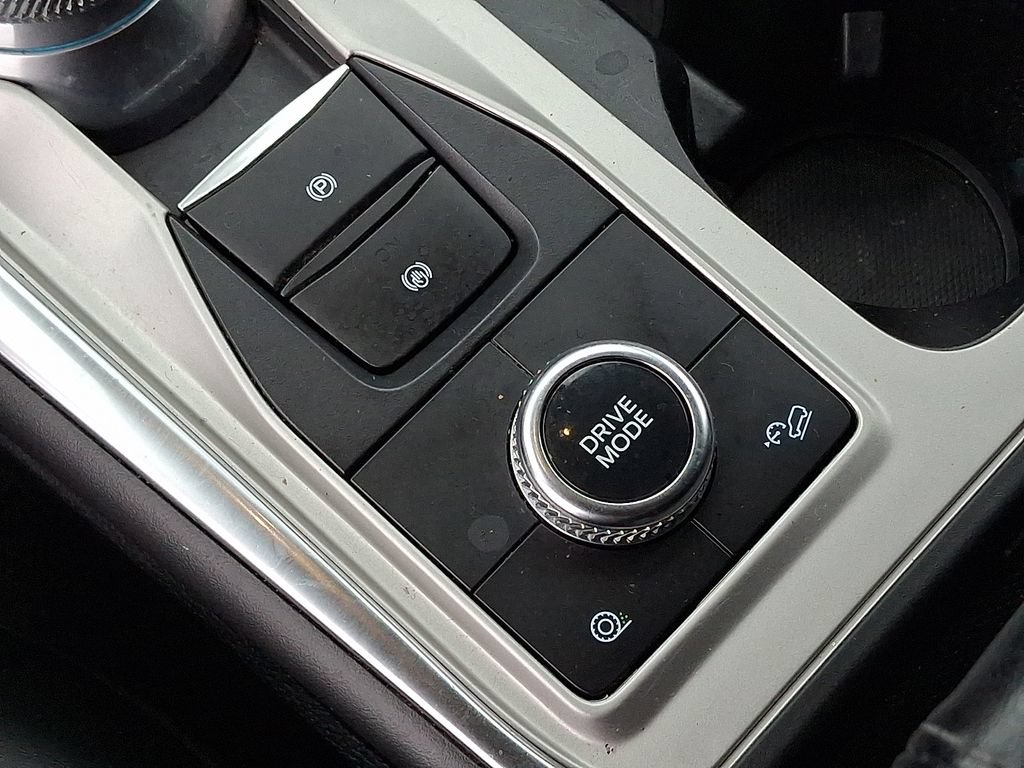 Used 2022 Ford Explorer XLT w/ Equipment Group 202A AWD/4WD image 24