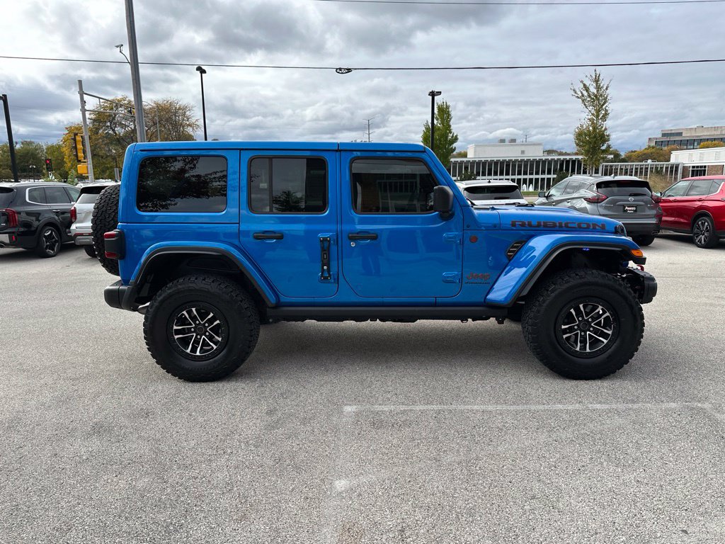 Used 2024 Jeep Wrangler Unlimited Rubicon AWD/4WD image 7