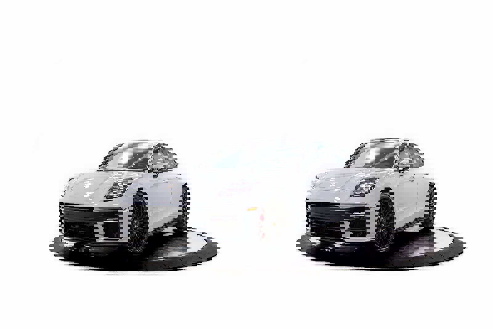 New 2026 Porsche Panamera GTS