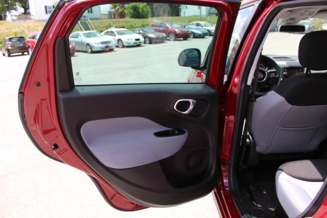 Used 2014 FIAT 500L Easy FWD image 12