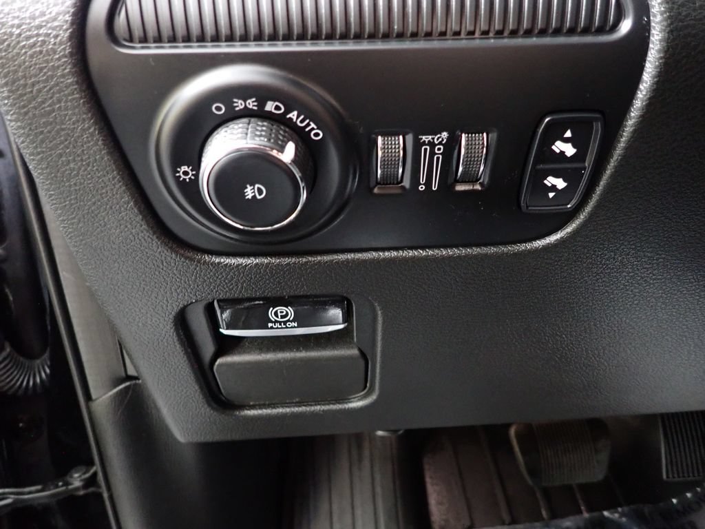 Used 2022 Jeep Wagoneer Series III w/ Convenience Group I AWD/4WD image 26