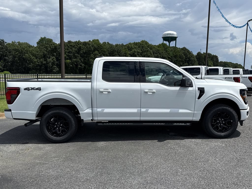 New 2026 Ford F150 XLT w/ XLT Black Appearance Package AWD/4WD image 8