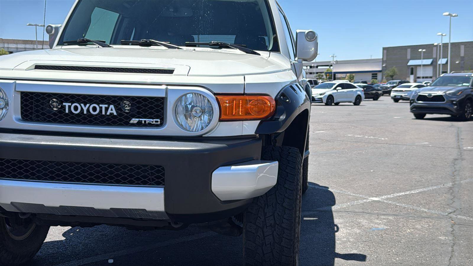 Used 2014 Toyota FJ Cruiser 4WD w/ Upgrade Package image 3