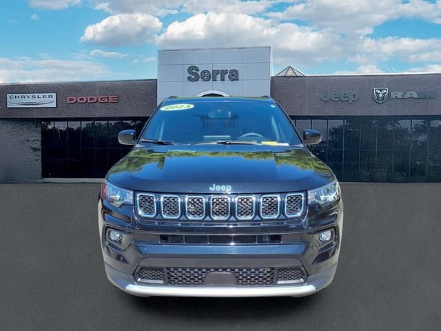 Used 2023 Jeep Compass Limited AWD/4WD image 2