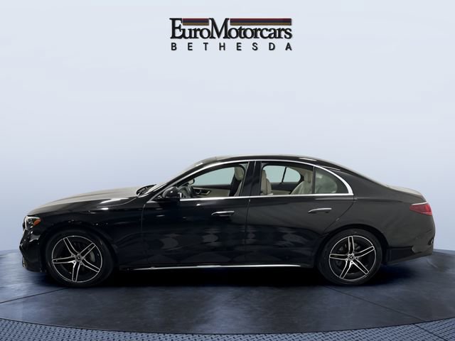 Used 2025 Mercedes-Benz E 350 4MATIC Sedan image 2