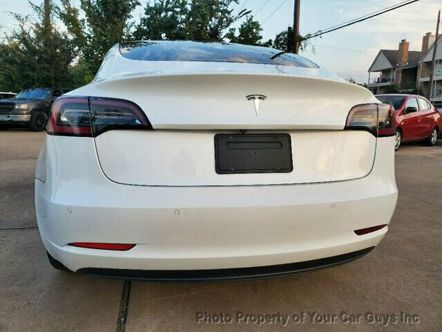 Used 2019 Tesla Model 3 image 17