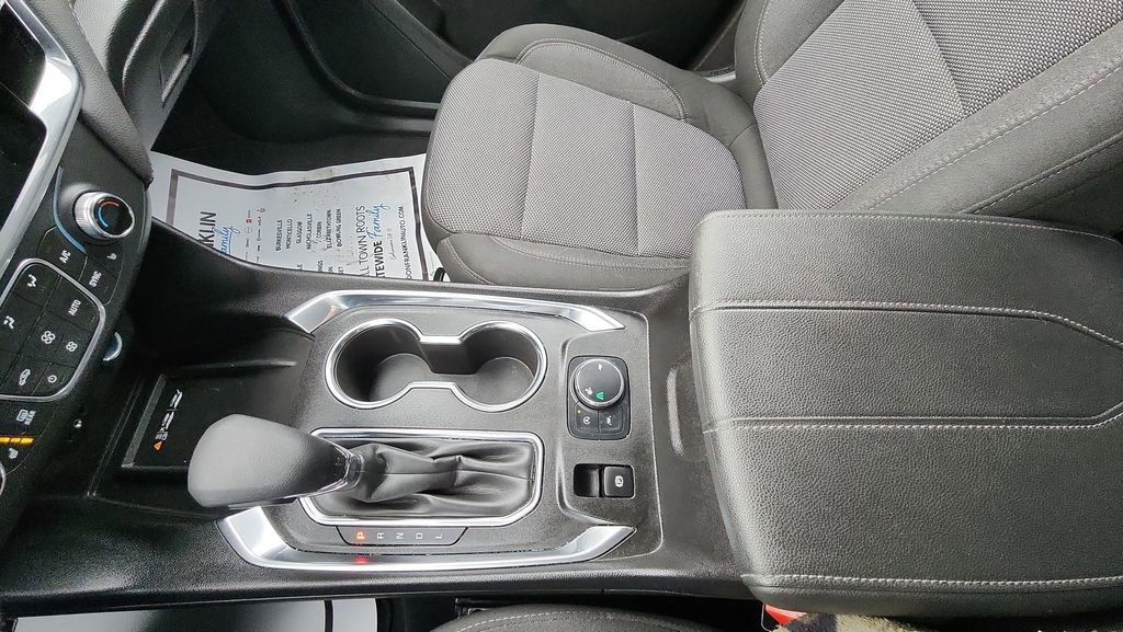 Used 2023 Chevrolet Traverse LT image 25