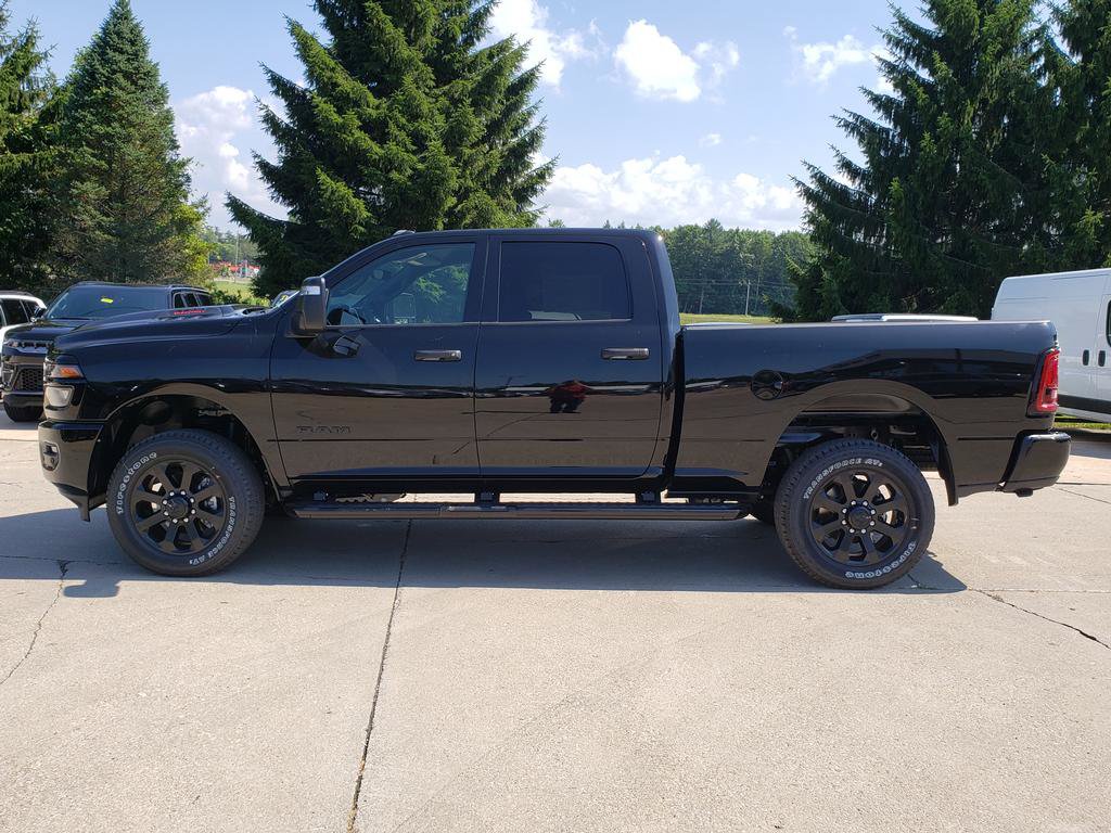 New 2026 RAM 2500 Big Horn AWD/4WD image 6