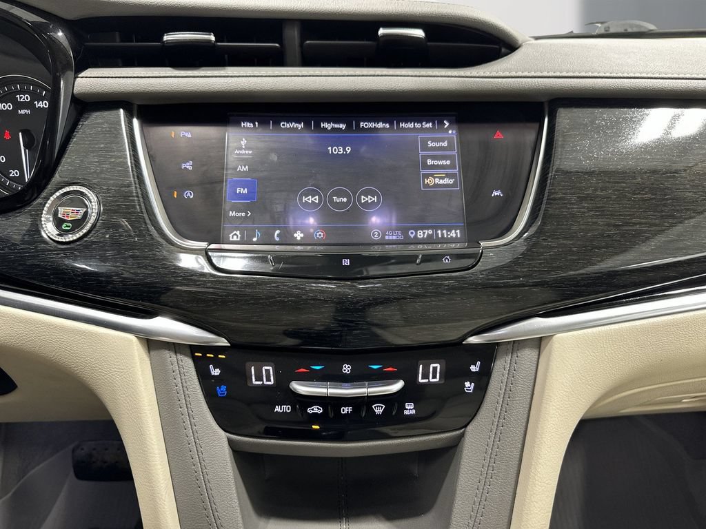 Used 2020 Cadillac XT6 Premium Luxury FWD image 19