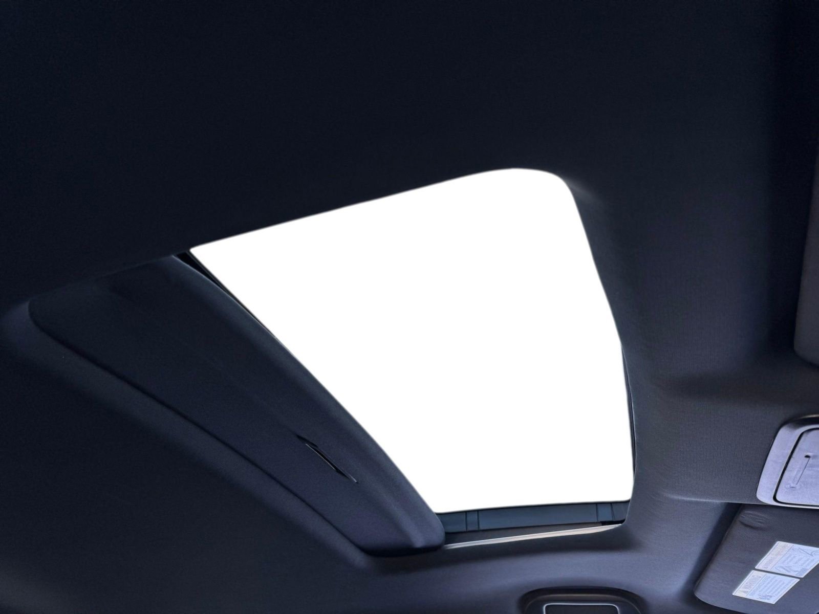 Used 2022 Honda Passport TrailSport image 11