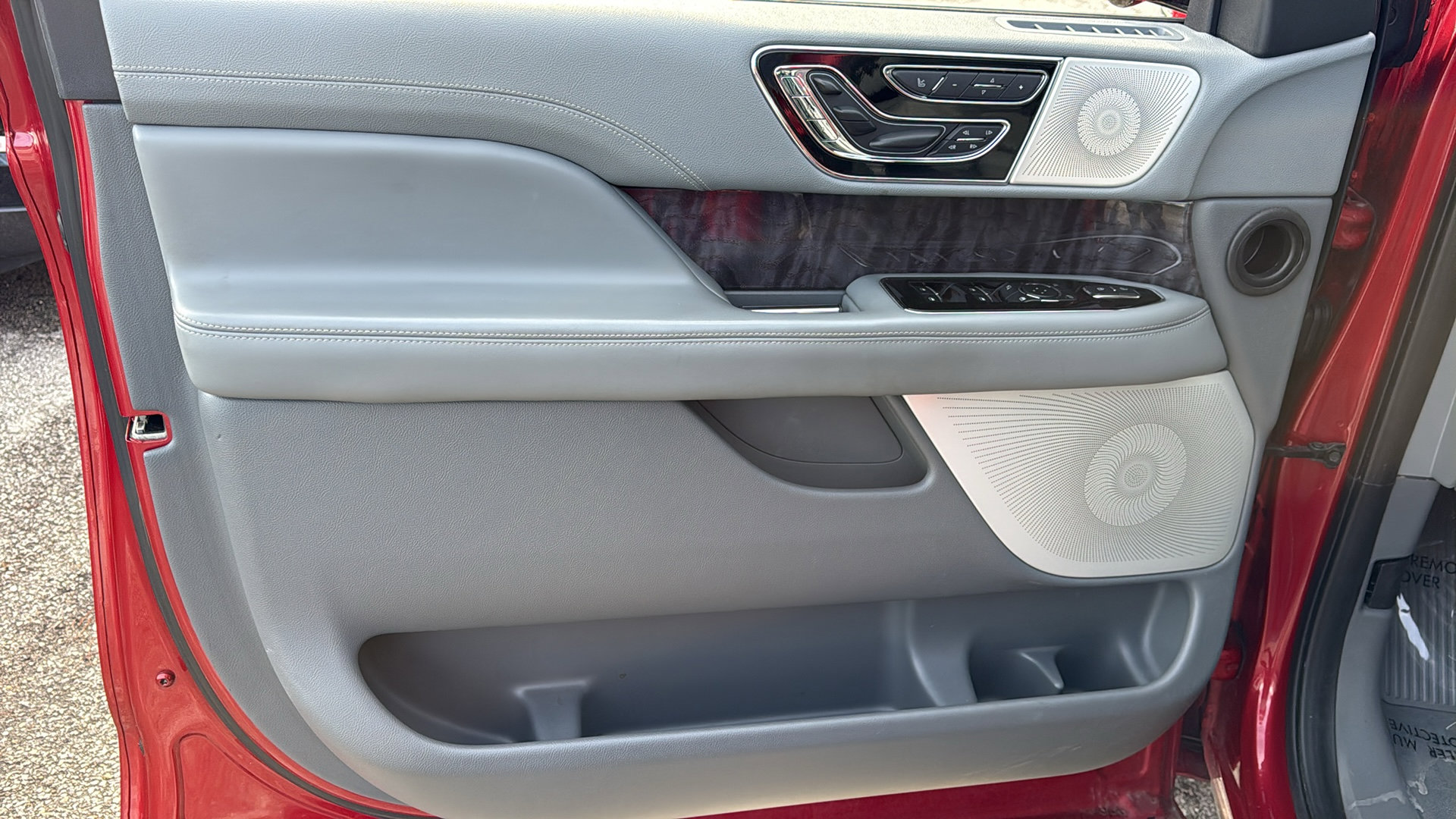 Used 2020 Lincoln Navigator L Reserve w/ Luxury Package image 10