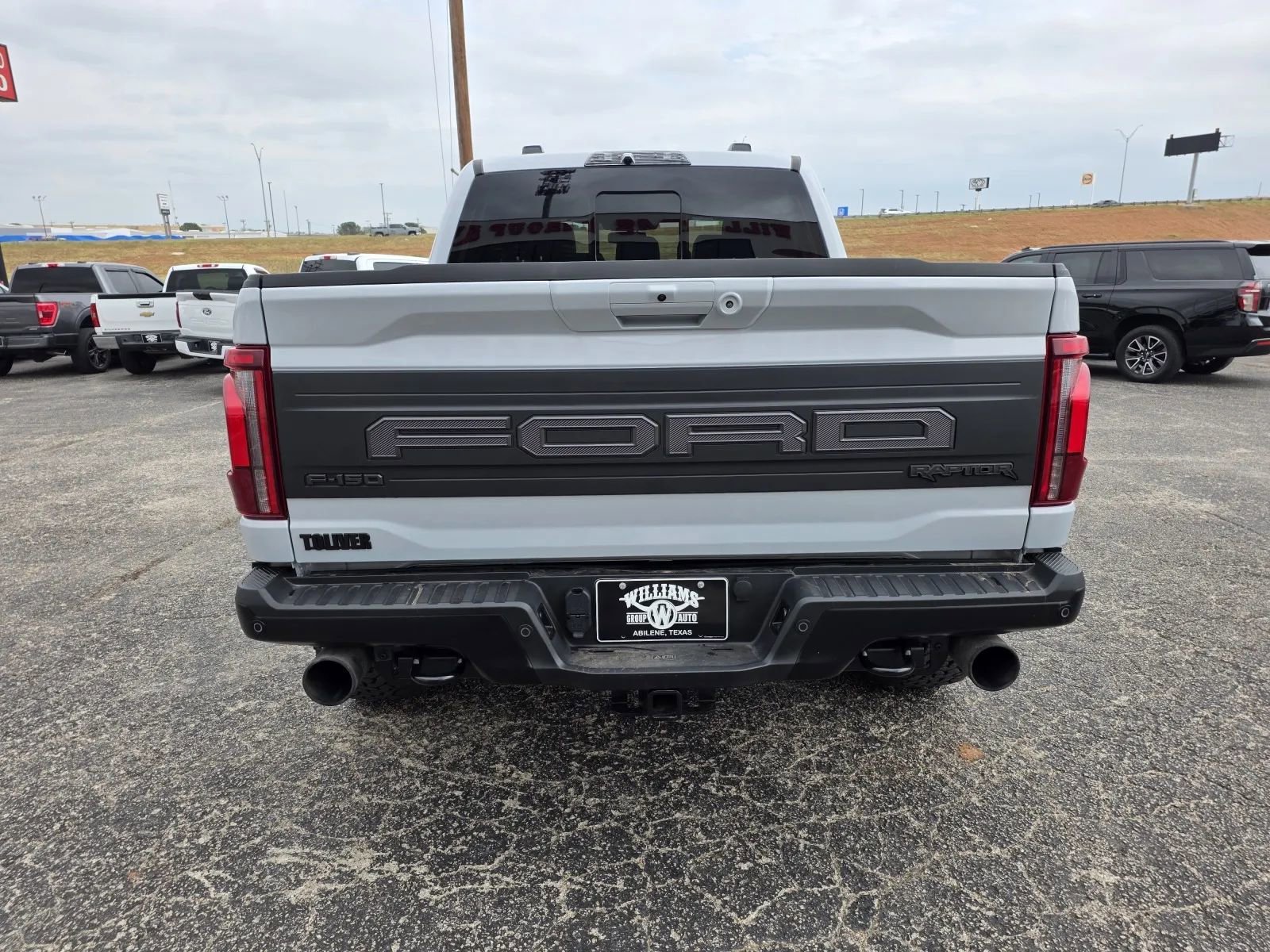 Used 2025 Ford F150 Raptor image 6