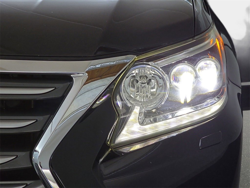 Used 2016 Lexus GX 460 image 33