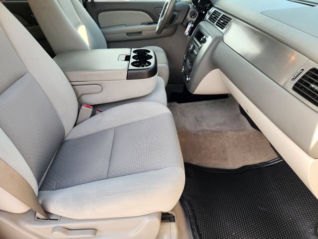 Used 2009 Chevrolet Suburban LS RWD image 14