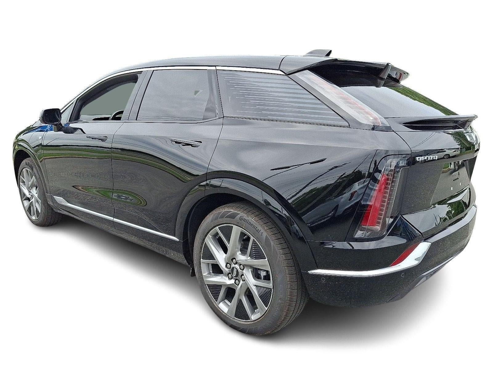 New 2027 Cadillac Optiq Premium Luxury w/ LPO, Floor Liner Package AWD/4WD image 3