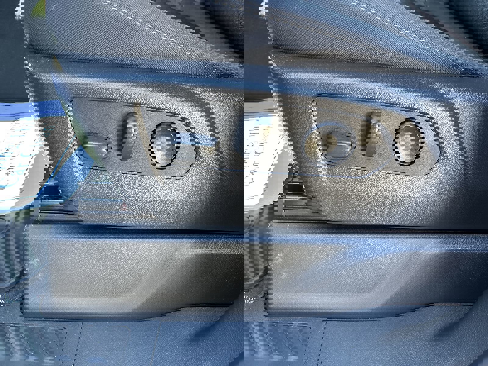 Used 2025 Chevrolet Silverado 1500 Custom Trail Boss image 12