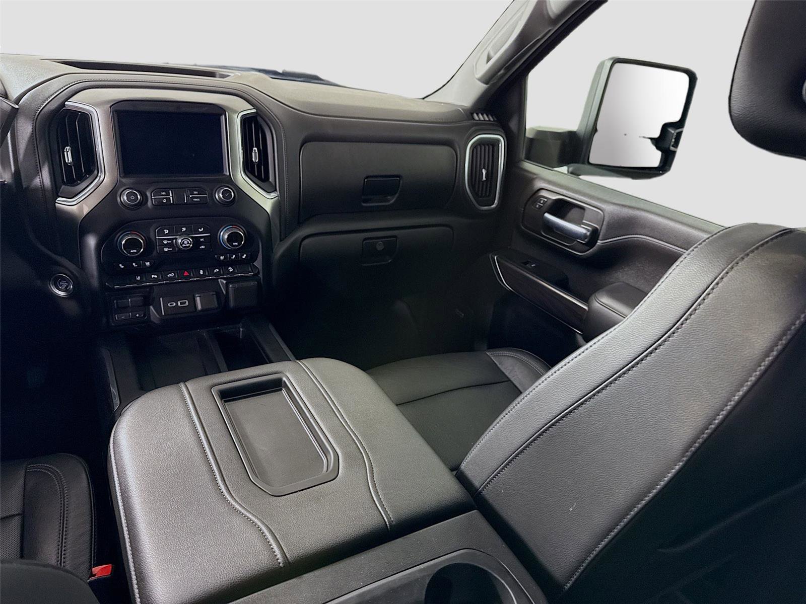 Used 2020 Chevrolet Silverado 3500 LTZ w/ LTZ Premium Package image 18