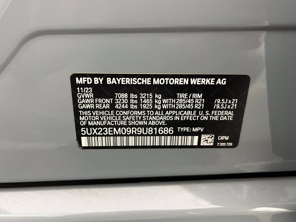 Used 2024 BMW X7 xDrive40i w/ M Sport Package AWD/4WD image 27
