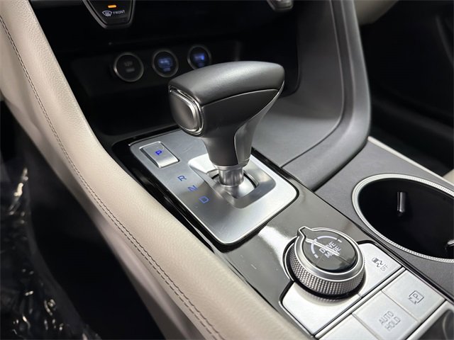 Used 2023 Genesis G70 2.0T image 28