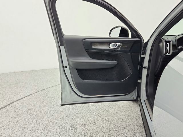 Certified 2024 Volvo XC40 Recharge Ultimate w/ Protection Package Premier image 38