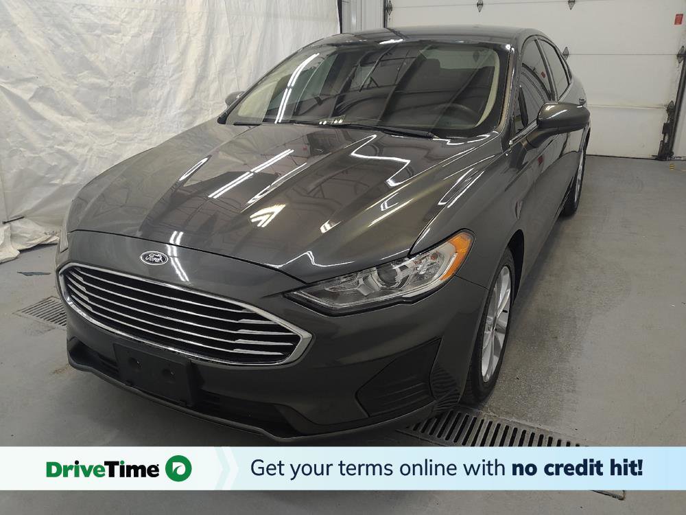 Used 2020 Ford Fusion SE image 1