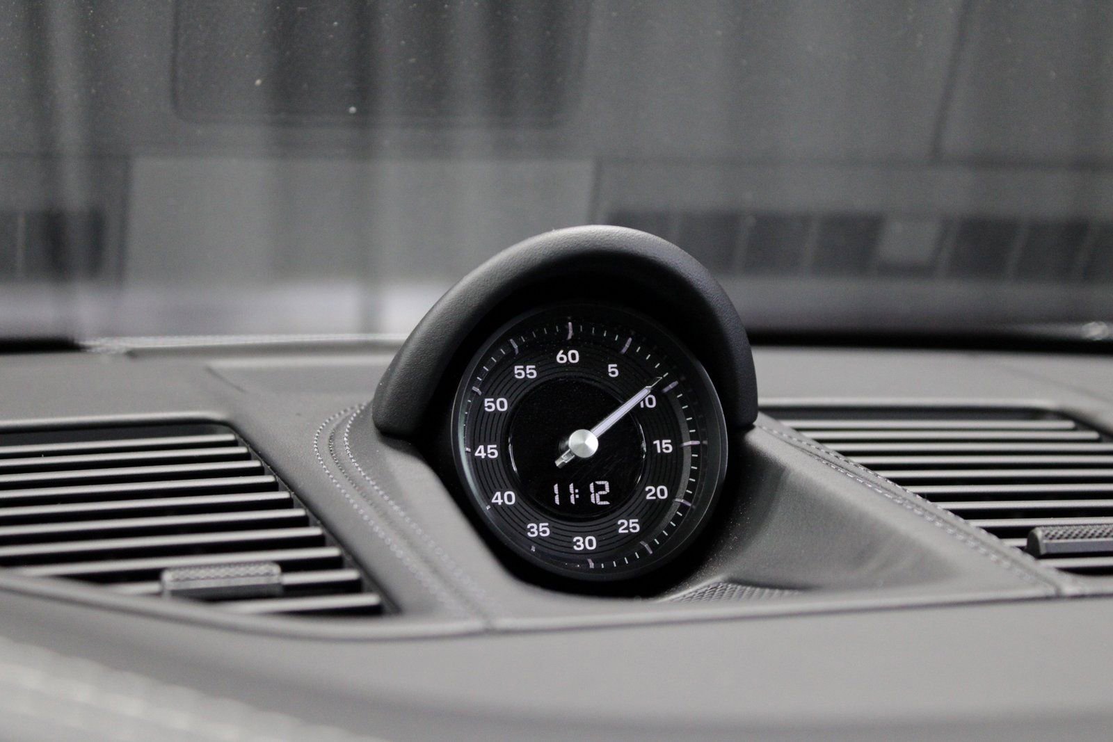 Certified 2024 Porsche 911 Carrera 4 GTS image 33