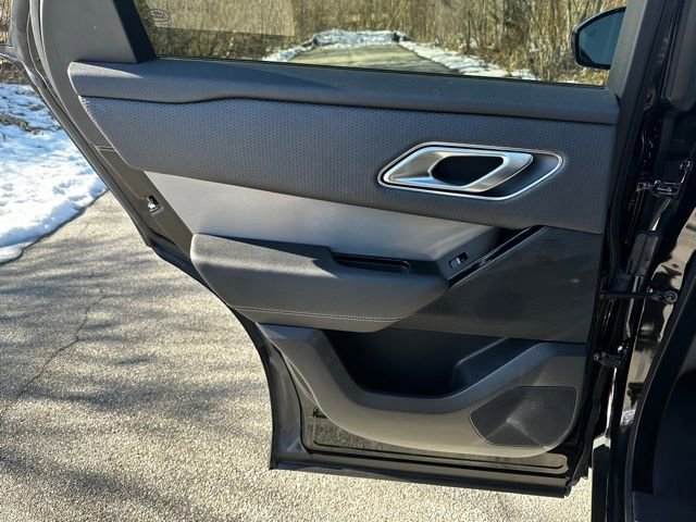 Used 2023 Land Rover Range Rover Velar R-Dynamic S image 12