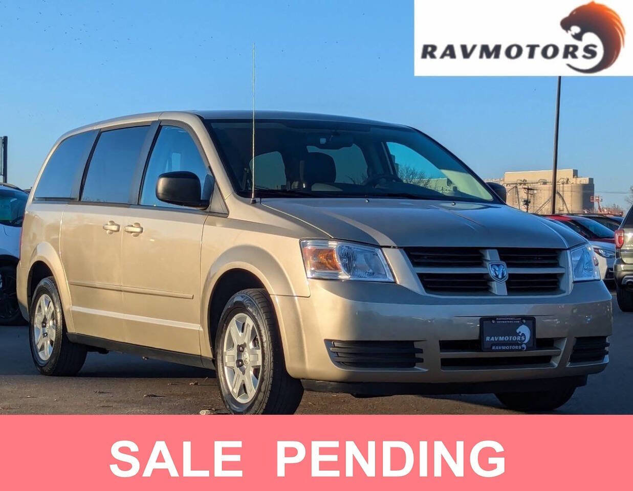 Used 2010 Dodge Grand Caravan SE image 1
