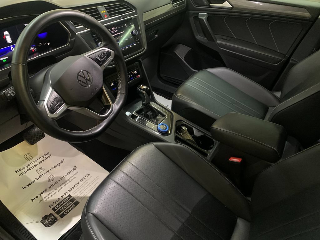 Used 2022 Volkswagen Tiguan SE AWD/4WD image 11