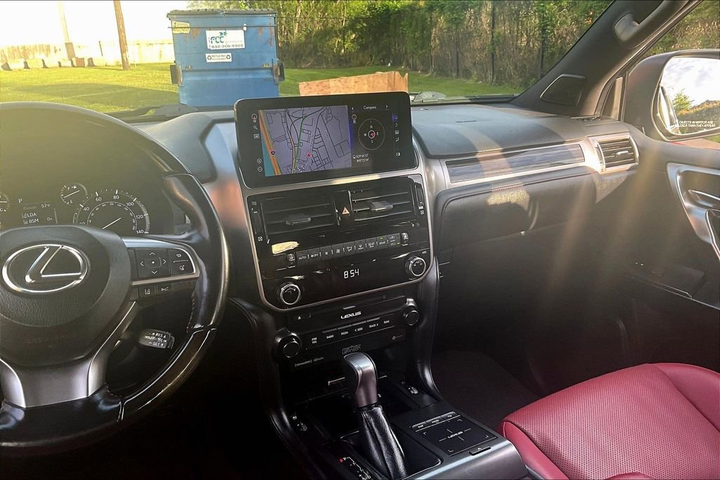 Used 2023 Lexus GX 460 Premium w/ Premium Plus Package image 9
