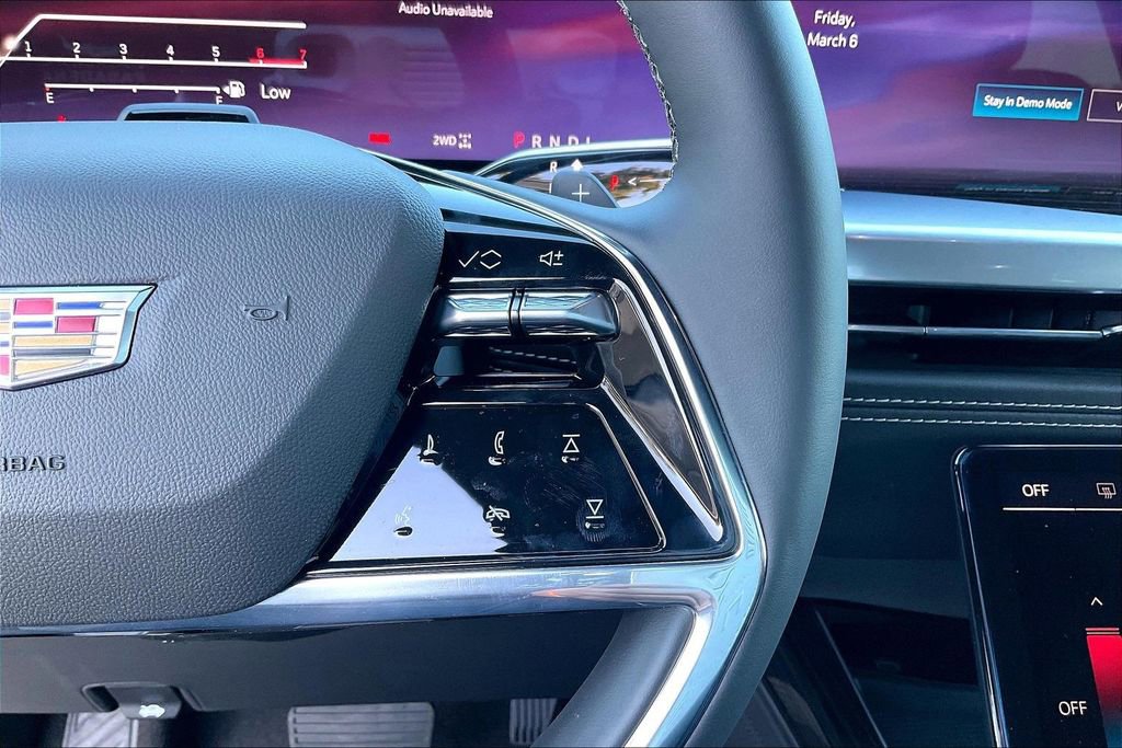 New 2026 Cadillac Escalade ESV Luxury image 25