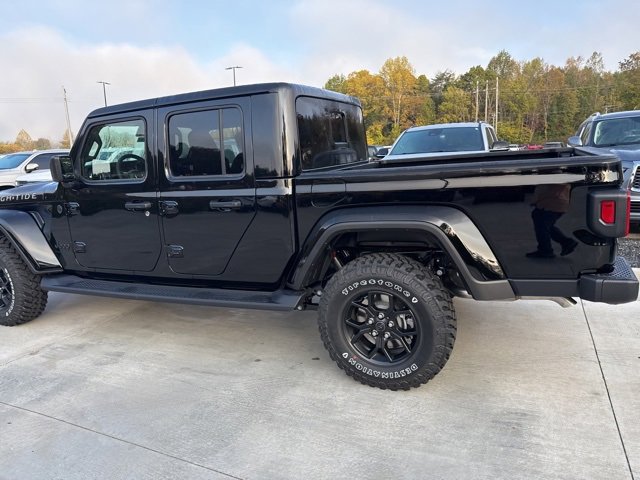 New 2025 Jeep Gladiator Sport image 9