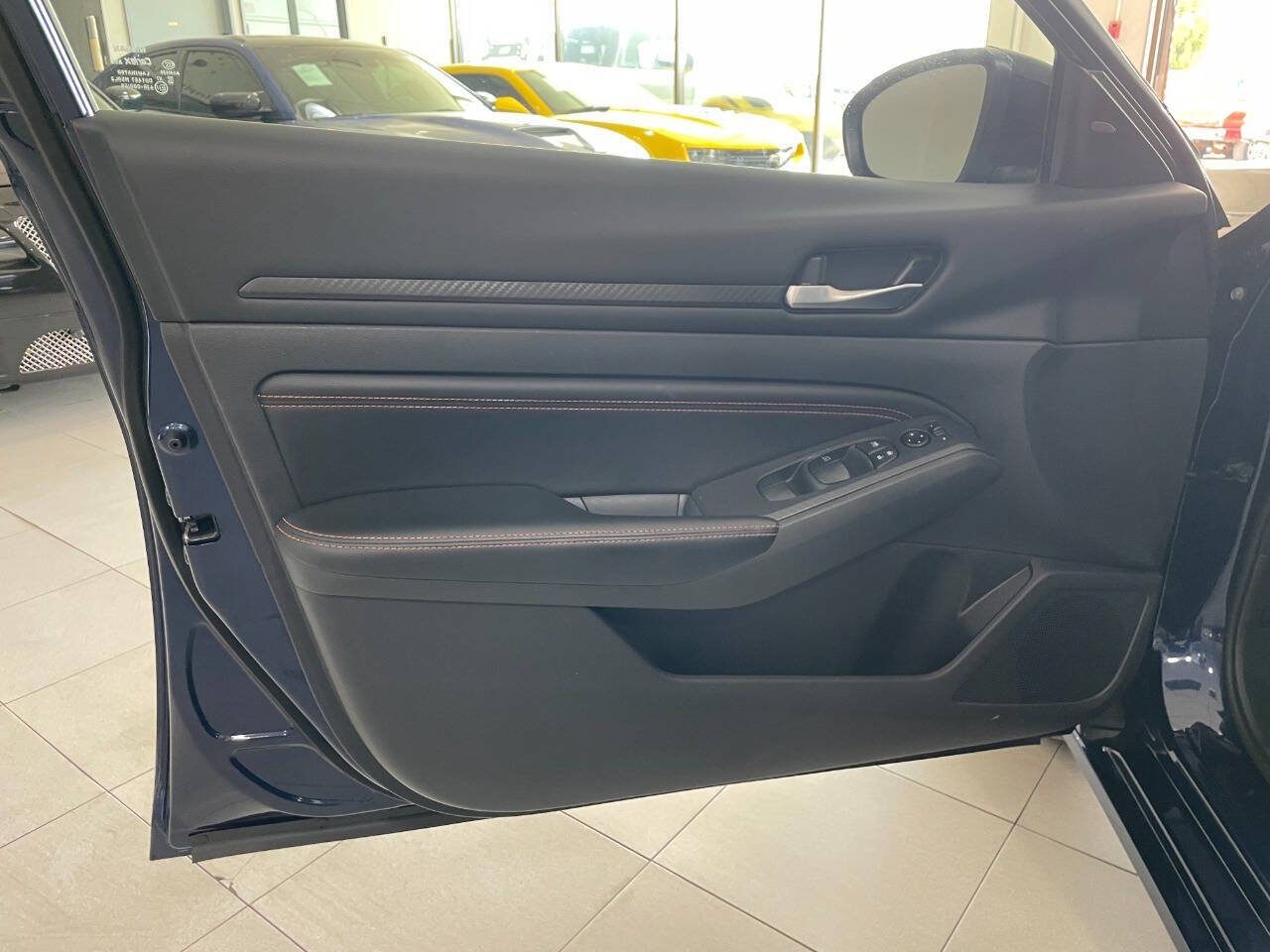 Used 2022 Nissan Altima 2.5 SR FWD image 13