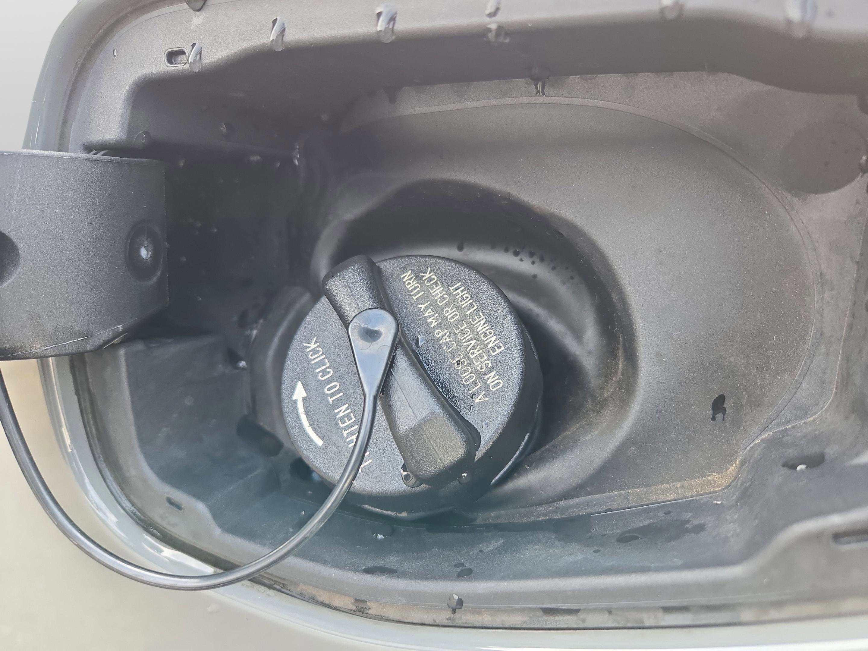 Used 2022 Jeep Gladiator Sport image 11