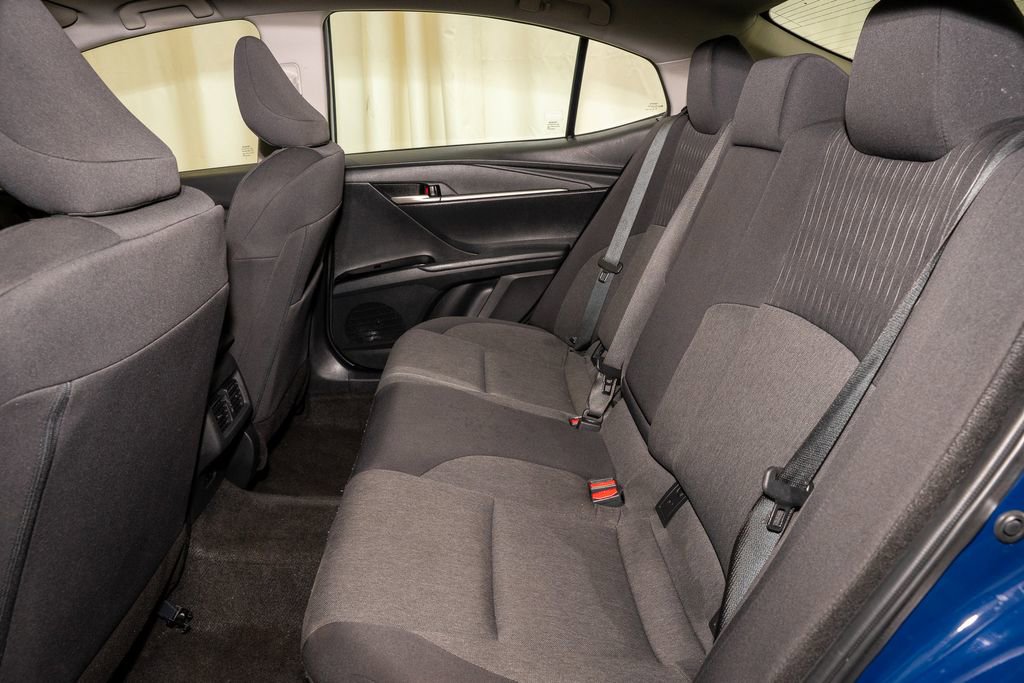 Used 2025 Toyota Camry LE FWD image 8