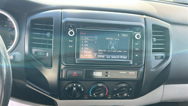 Used 2014 Toyota Tacoma 2WD Access Cab w/ Convenience Package image 20