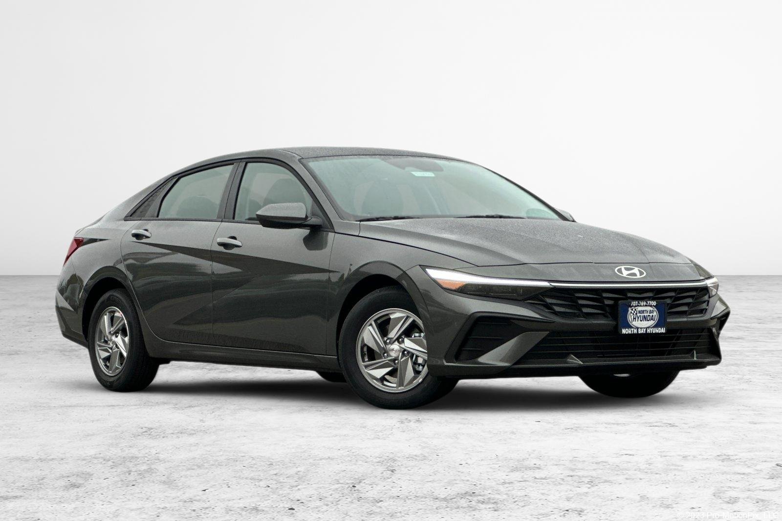 New 2026 Hyundai Elantra SE
