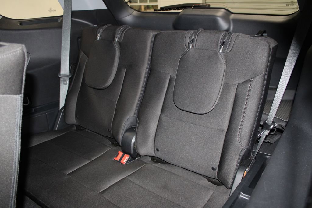 Used 2023 Ford Explorer XLT image 24