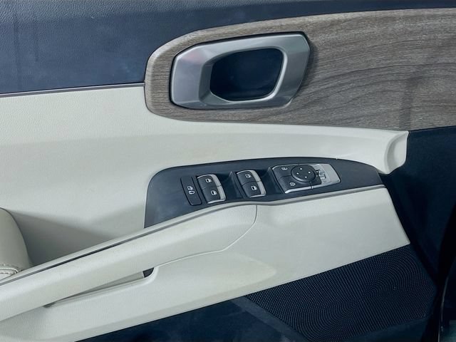 Used 2022 Kia Sorento S w/ Panoramic Sunroof Package AWD/4WD image 19