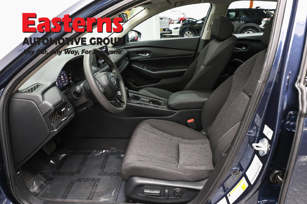 Used 2025 Honda Accord SE image 15