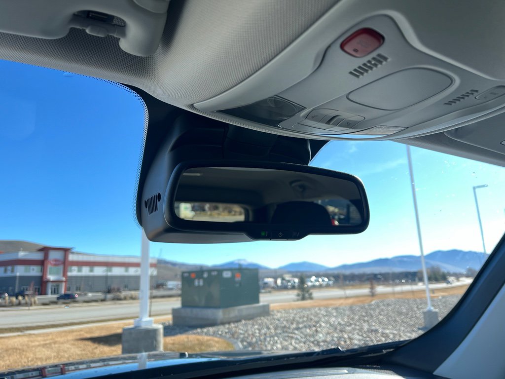 Used 2023 Jeep Renegade Latitude w/ Premium Group image 23