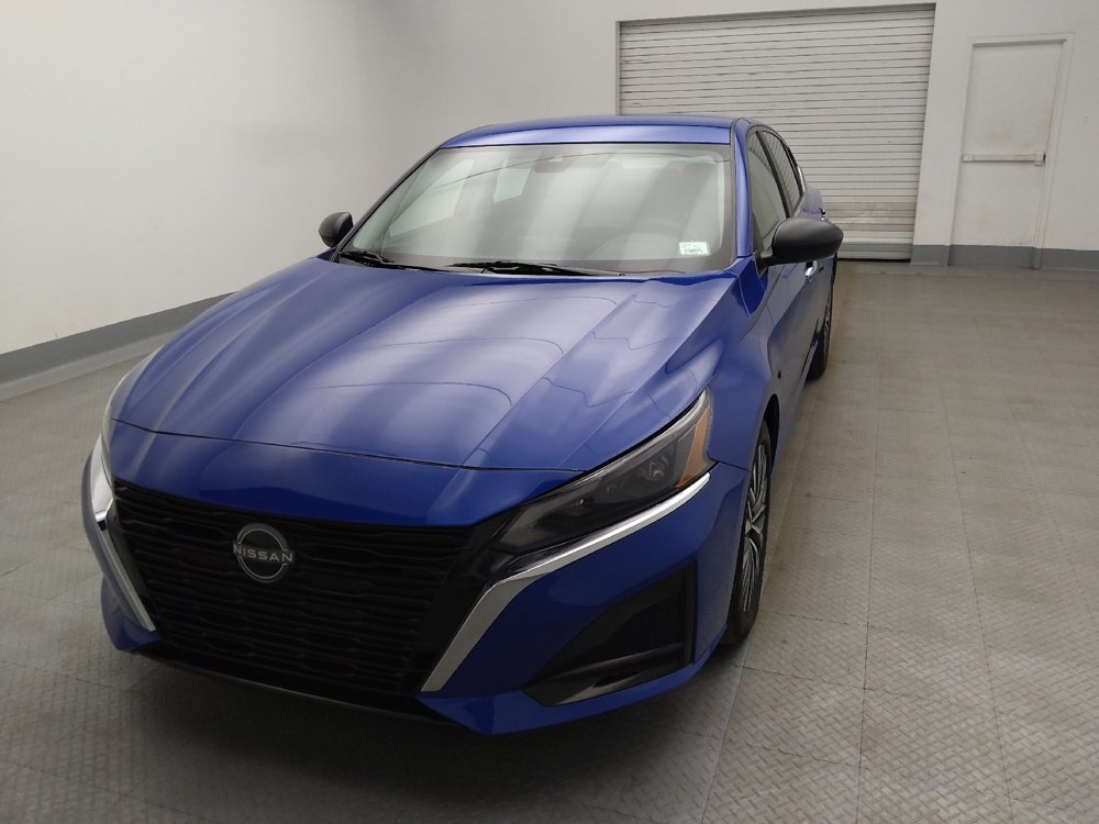 Used 2025 Nissan Altima 2.5 SV image 15